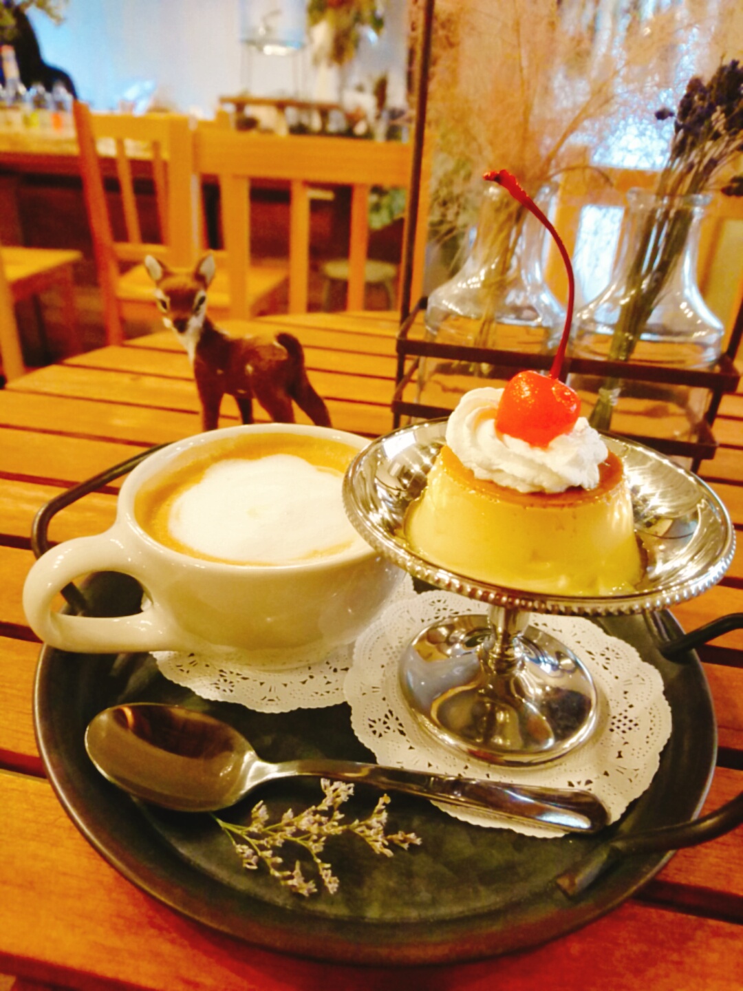 【鹿のおしりコーヒー】ほっこりと癒される静かなカフェ♪